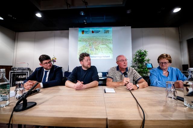 Rechtszaak Holwerd aan Zee definitief van de baan. Dorp krijgt 6 miljoen euro voor haven en skeelerb