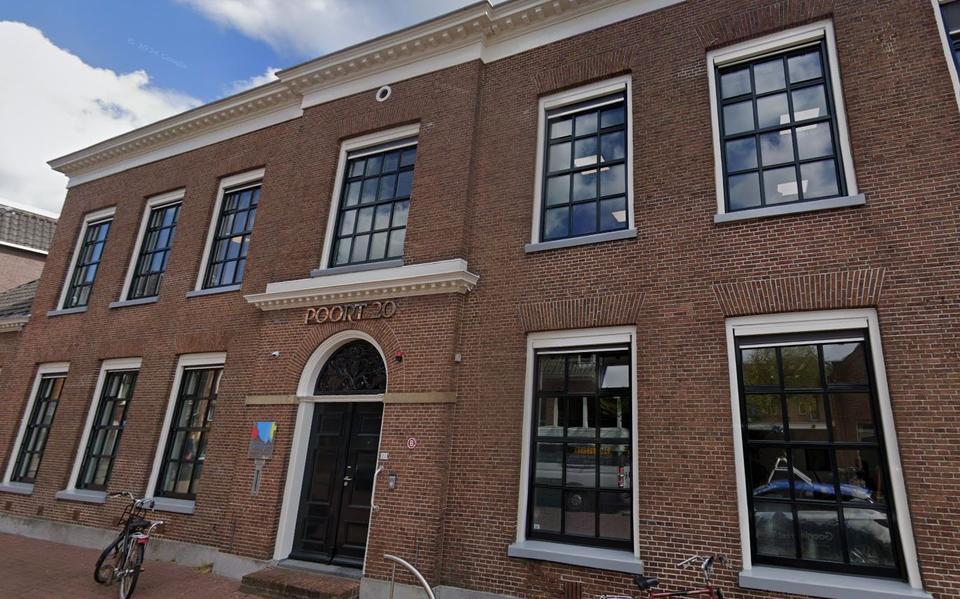 In Poort 20 aan de Oude Koemarkt in Sneek zitten nu nog de gebiedsteams van de gemeente.