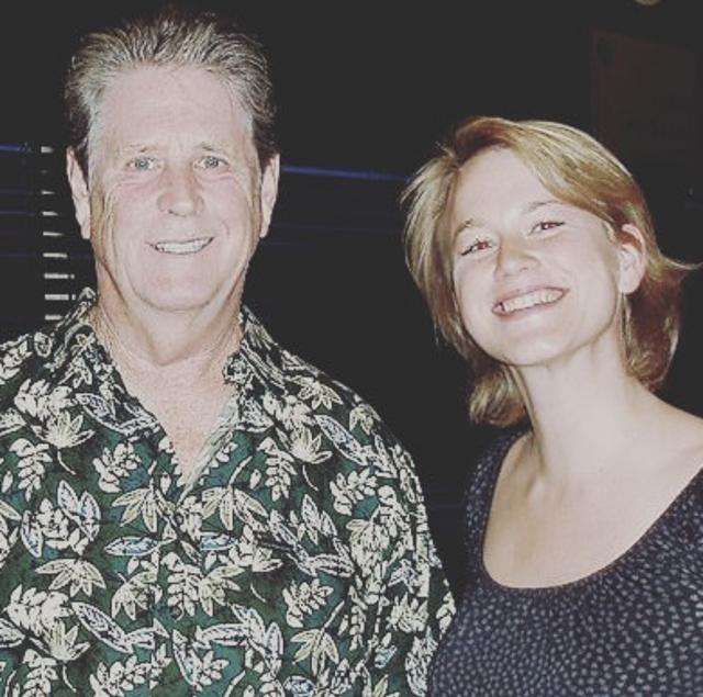 Afke Boven uit Dokkum had even écht contact met Brian Wilson van The Beach Boys. ‘Hij zei: die foto