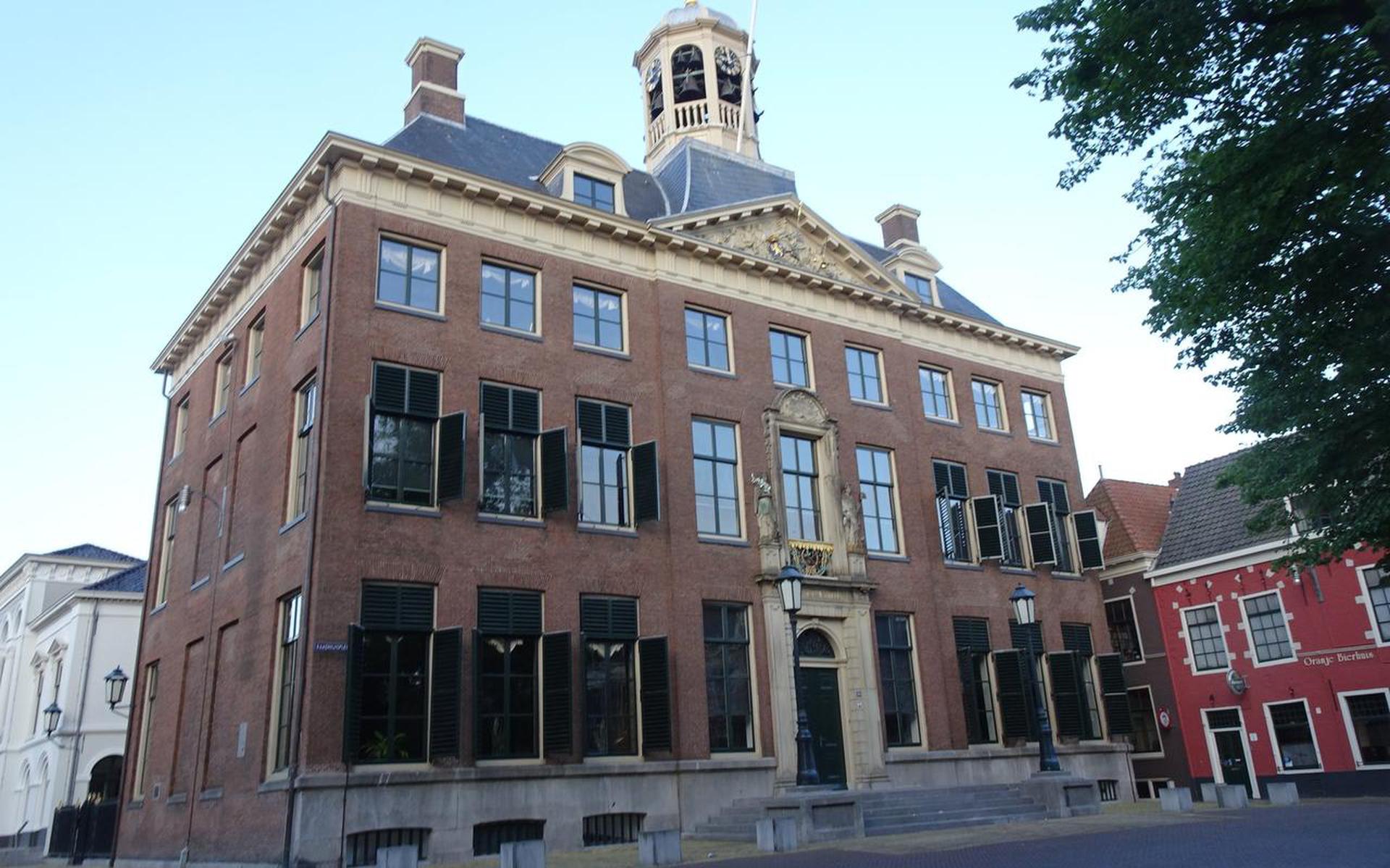 Het stadhuis in Leeuwarden. Foto LC