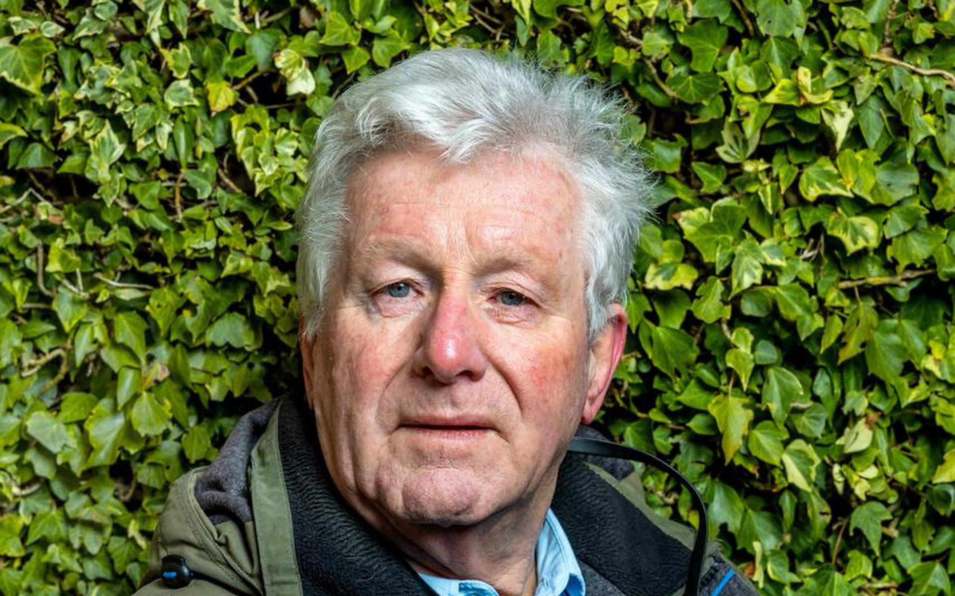 Vogelschrijver Jan de Jong uit Joure is bekend in binnen- en buitenland