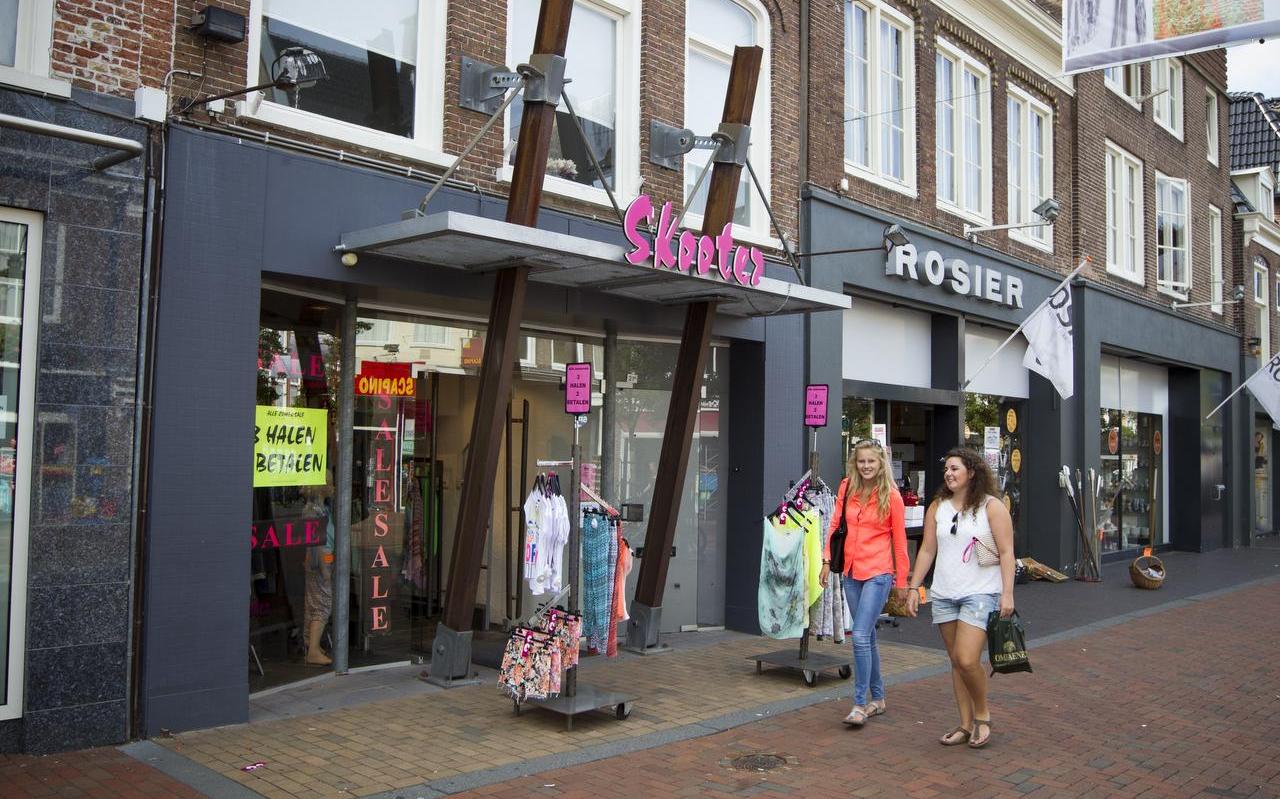 De Skooter in Dokkum is al lang uit het straatbeeld verdwenen. De Skooter in Dokkum is al lang uit het straatbeeld verdwenen.
