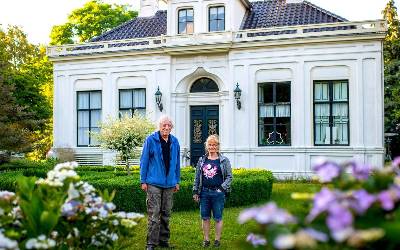 De oudste state van Beetsterzwaag zit vol verhalen, weten bewoners Gerrit en Anky Hoekstra. De oudste state van Beetsterzwaag zit vol verhalen, weten bewoners Gerrit en Anky Hoekstra.