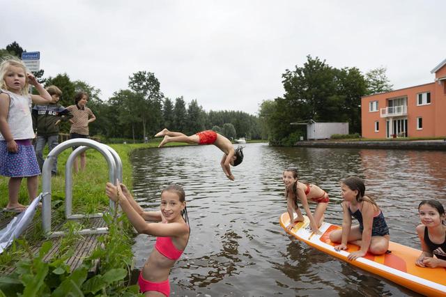 Nederland moet PFAS verbieden, net als in Denemarken