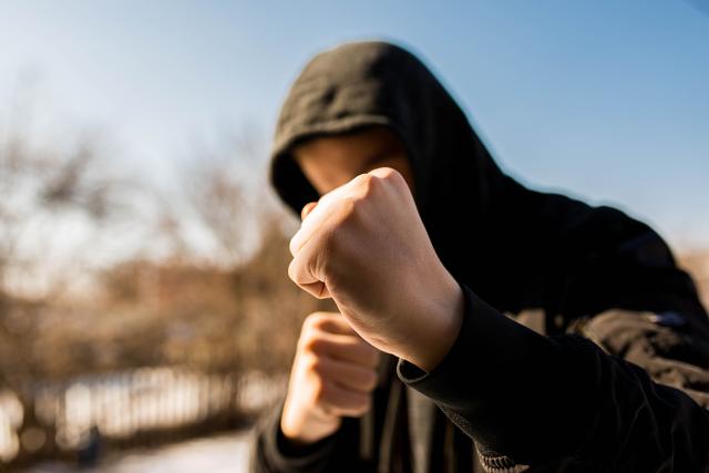 Man uit Oudeschoot (25) niet blij met veroordeling in mishandelingszaak. ‘Ik ben de grootste knuffel