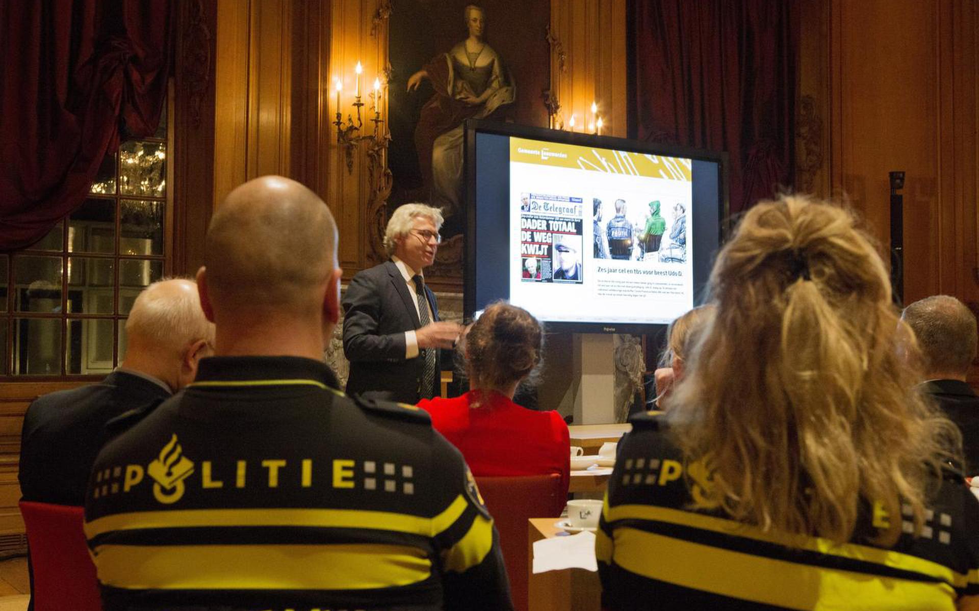 Politie Vestigt Hoop Op Psycholance Leeuwarder Courant