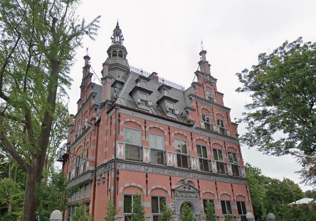 Waarom in dit Amerikaanse stadje een kopie staat van het stadhuis van Franeker: ‘This building is am