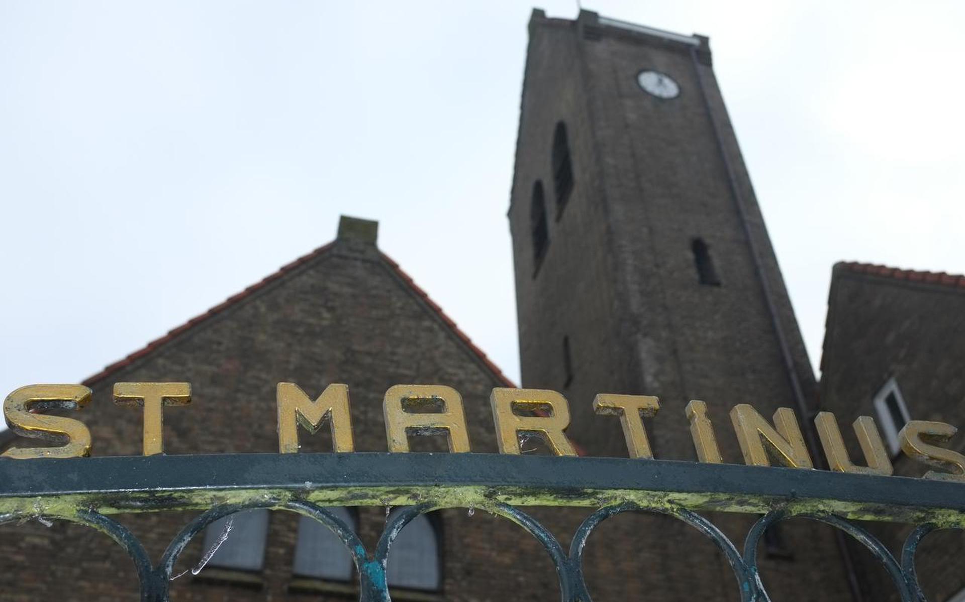 De Sint Martinuskerk in Makkum, die ruim een jaar geleden door de Algemene Kerk werd overgenomen van de rk parochie. FOTO LC/WIM SCHRIJVER