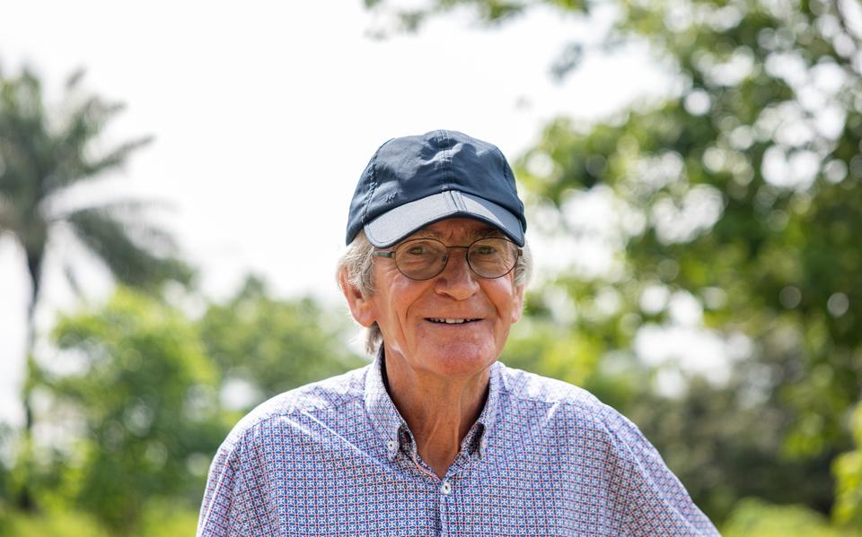 Mister Max Kooijmans uit Wommels in Afrika