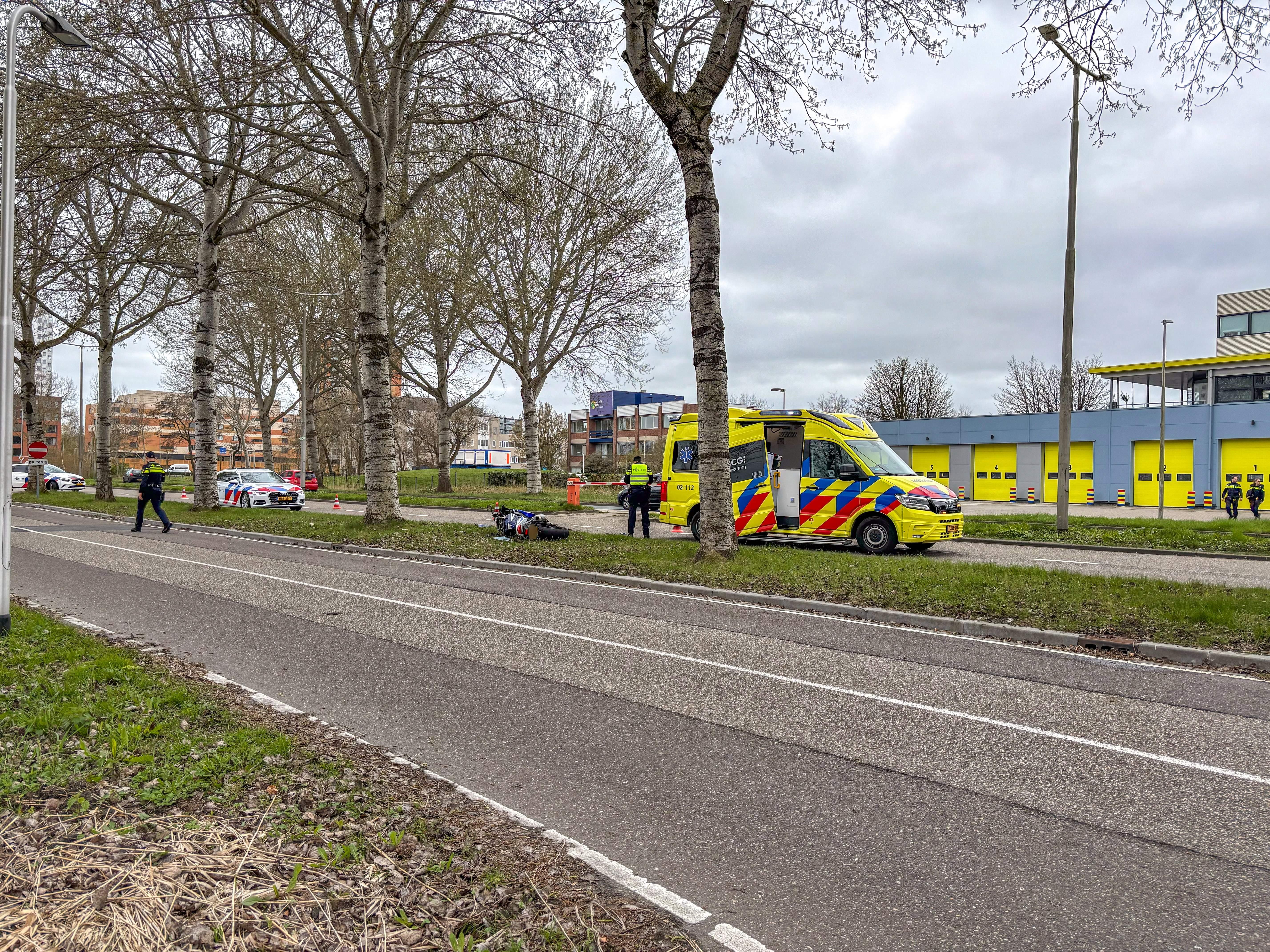 LIVE | Botsing tussen motor en ambulance in Leeuwarden & woning in Leeuwarden 3 maanden gesloten na 