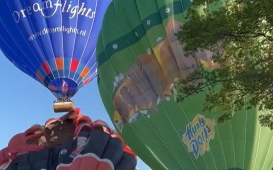 De botsing met de ballonnen.