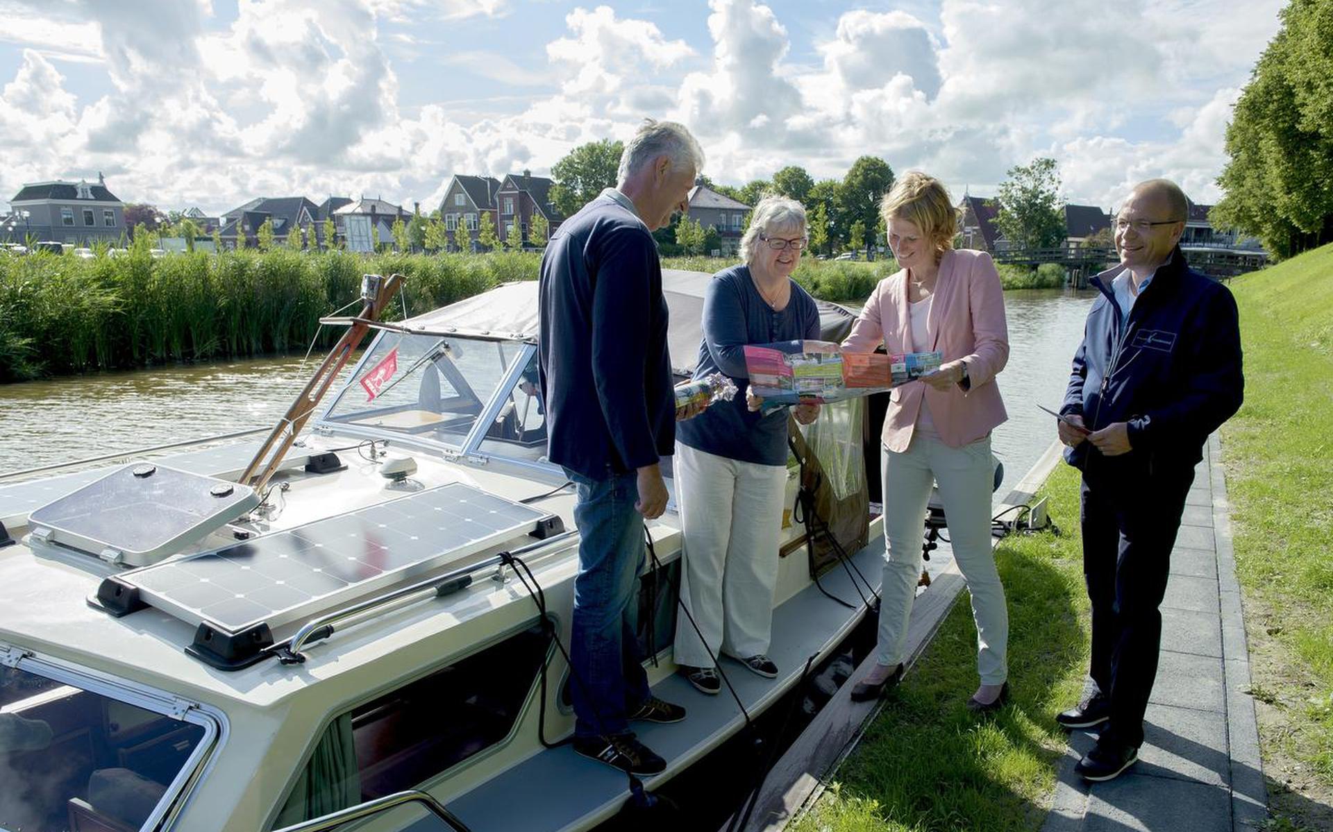 Caroline De Pee Trekt Lijst CDA Waadhoeke - Leeuwarder Courant