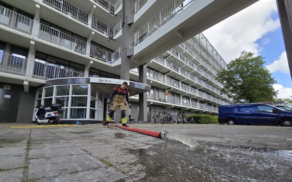 Zo'n 200 appartementen in Leeuwarden zitten zonder water.