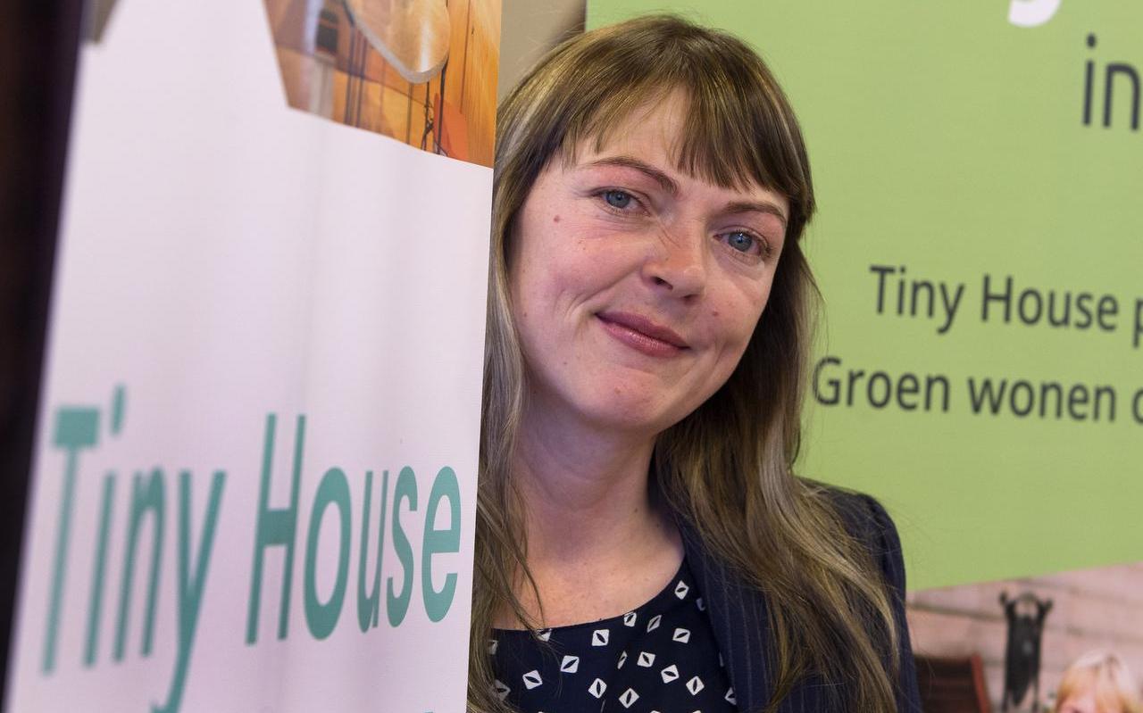 Marjolein Jonker: ,,Tiny houses zijn een trend. Geen hype.’’ FOTO HOGE NOORDEN/JAAP SCHAAF Marjolein Jonker: ,,Tiny houses zijn een trend. Geen hype.’’ FOTO HOGE NOORDEN/JAAP SCHAAF