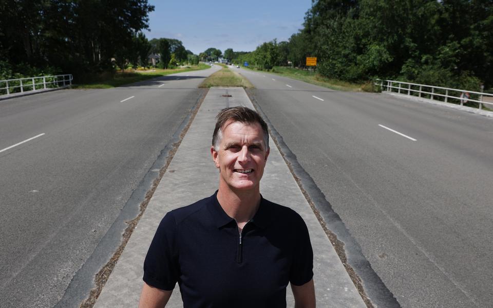 Jeroen van Balen heeft een plan gemaakt om de oude rondweg van Franeker op te ruimen. 