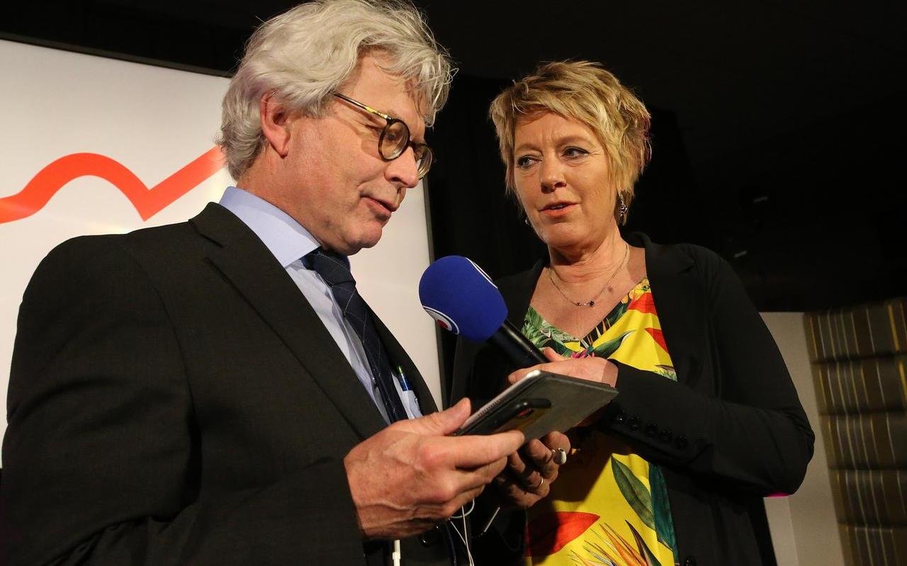 Ferd Crone, hier tijdens de verkiezingsavond, is net als Joop Atsma en Tineke Huizinga vrijwel zeker van een plek in de senaat. FOTO NIELS WESTRA Ferd Crone, hier tijdens de verkiezingsavond, is net als Joop Atsma en Tineke Huizinga vrijwel zeker van een plek in de senaat. FOTO NIELS WESTRA