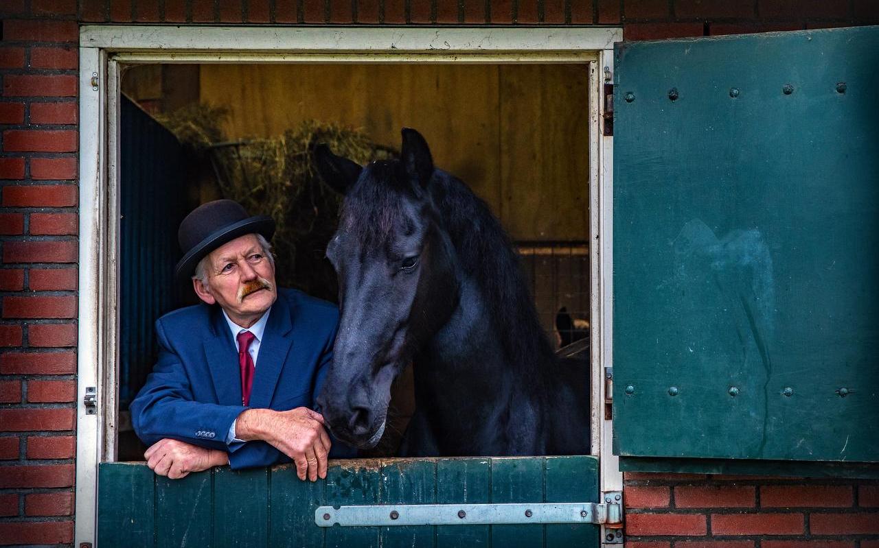 Gorrit Kuipers was 50 jaar keurmeester bij het KFPS. Gorrit Kuipers was 50 jaar keurmeester bij het KFPS.