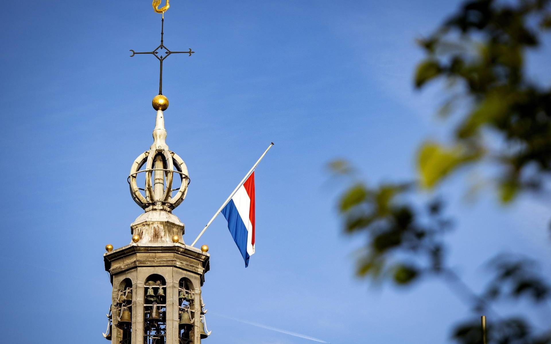 Rustig weer tijdens dodenherdenking, warme Bevrijdingsdag