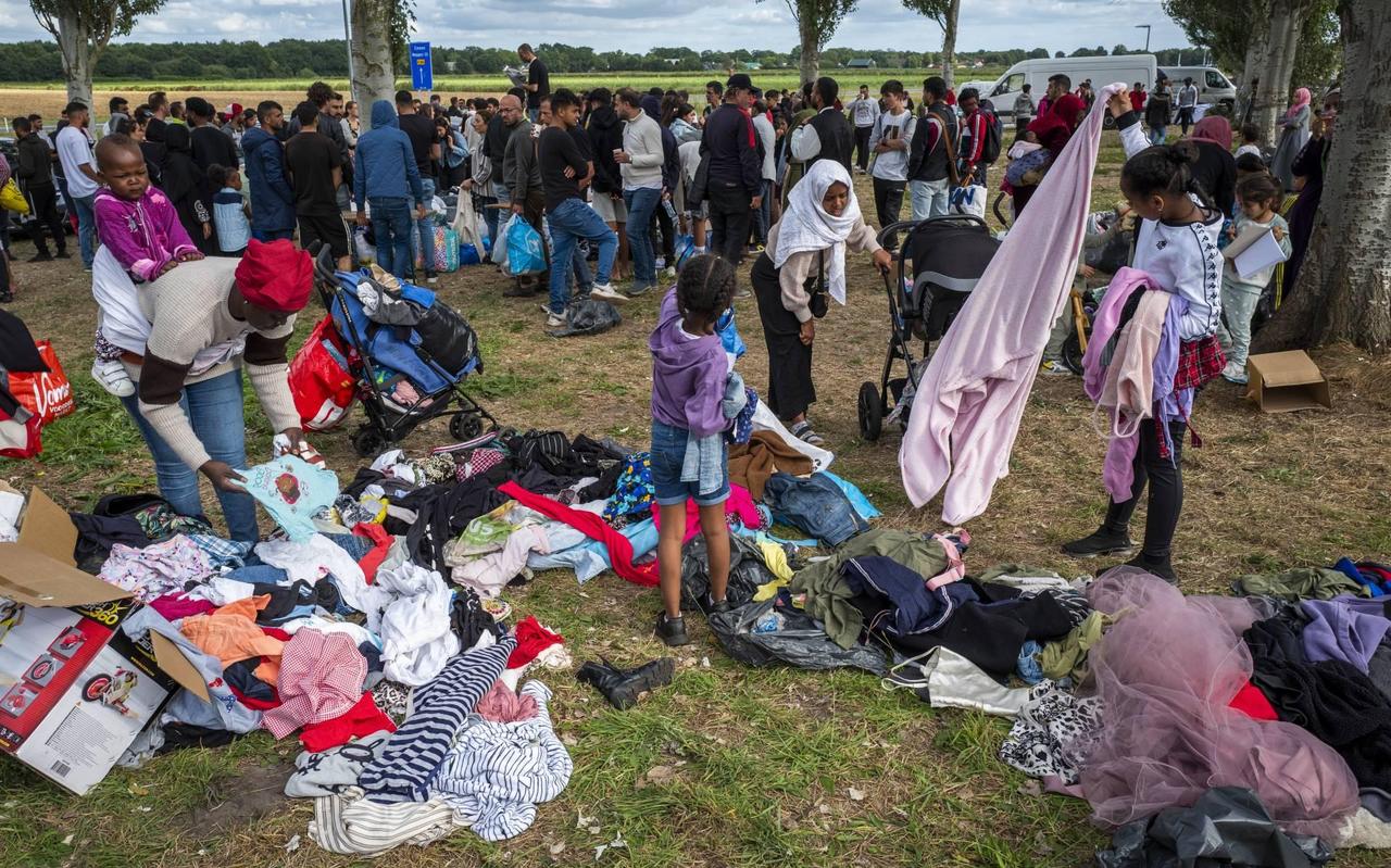 Deze zomer was het crisis bij het aanmeldcentrum in Ter Apel, medische intakes werden niet altijd gedaan Deze zomer was het crisis bij het aanmeldcentrum in Ter Apel, medische intakes werden niet altijd gedaan