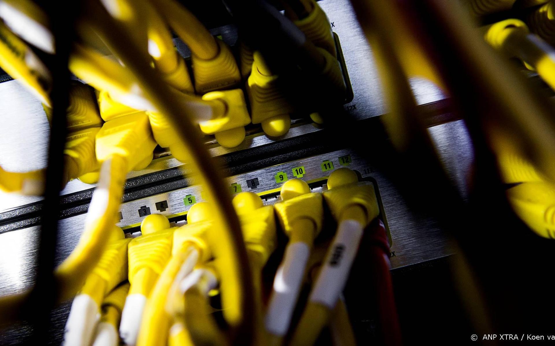 Aanmeldzuilen en beeldbellen ziekenhuizen plat door storing