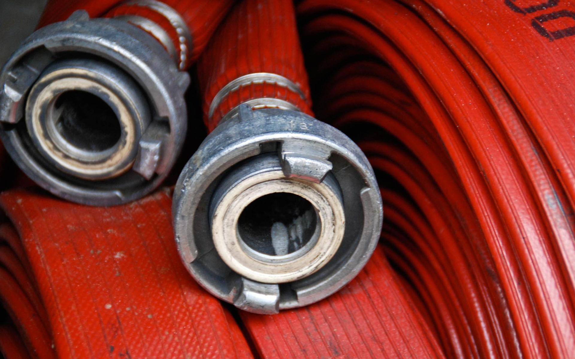 Duiven gered bij brand Rottevalle - Leeuwarder Courant