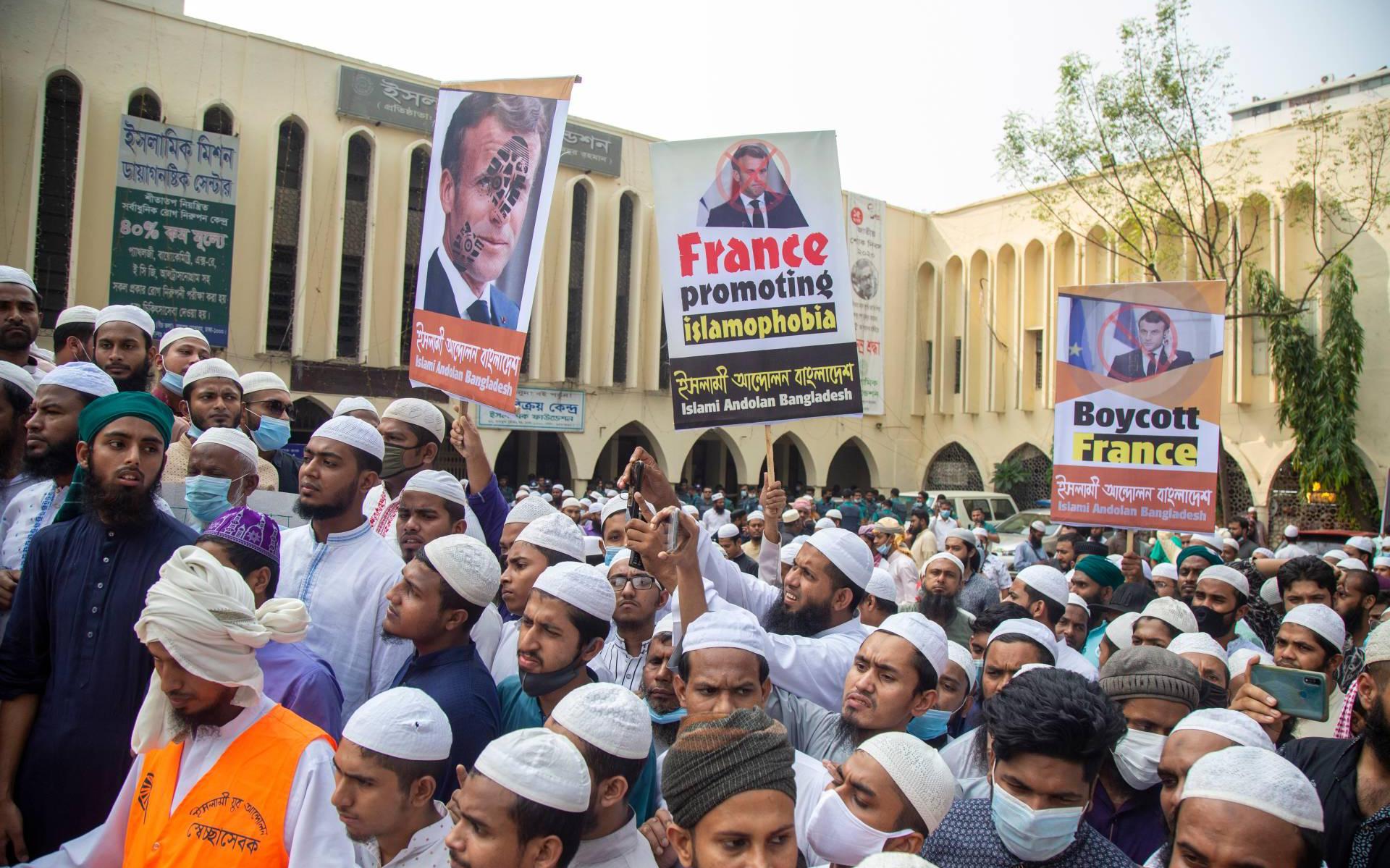 Weer anti-Franse protesten in Dhaka: 'Macron is een terrorist'