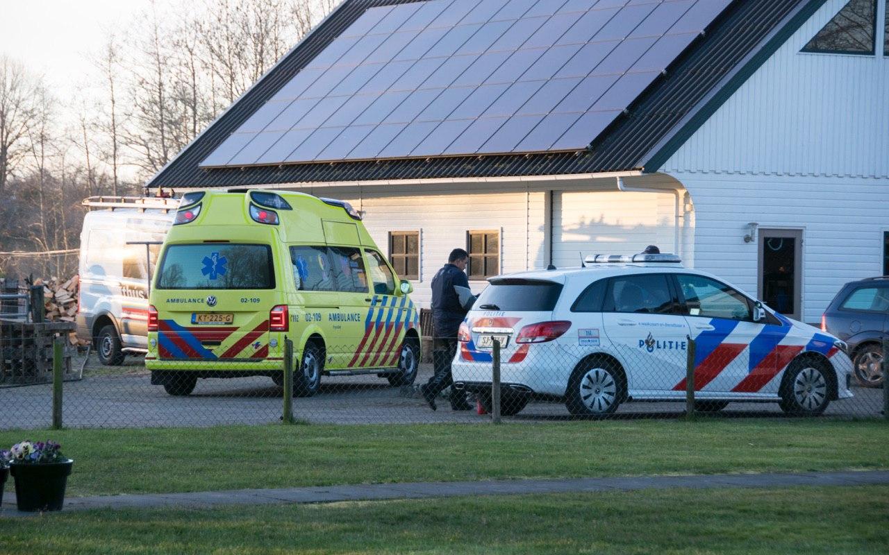 Man gewond bij afval verbranden in Twijzel - Leeuwarder Courant