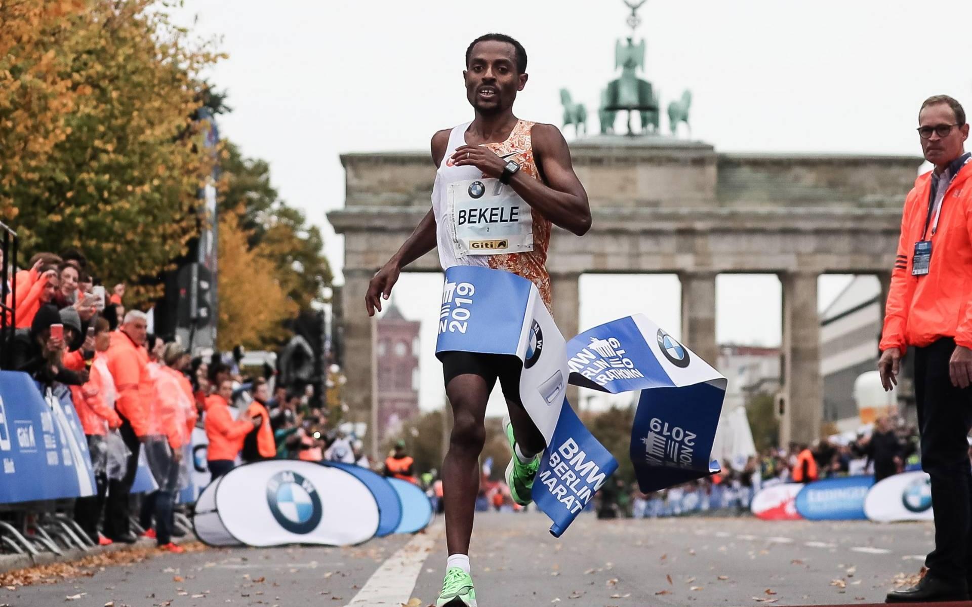 Bekele mist marathon van Londen wegens kuitblessure