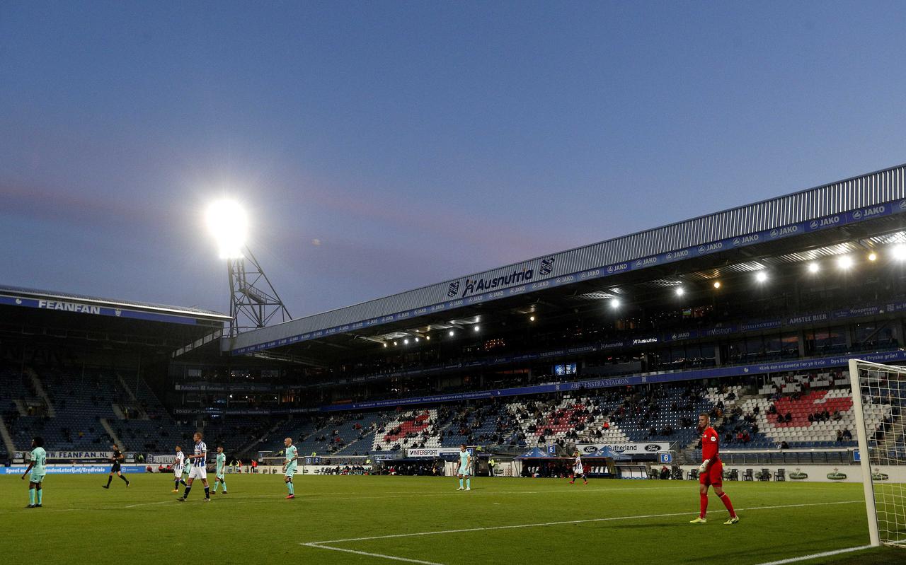 Sfeerbeeld van het Abe Lenstra-stadion tijdens het duel van SC Heerenveen met Willem II. FOTO ANP
