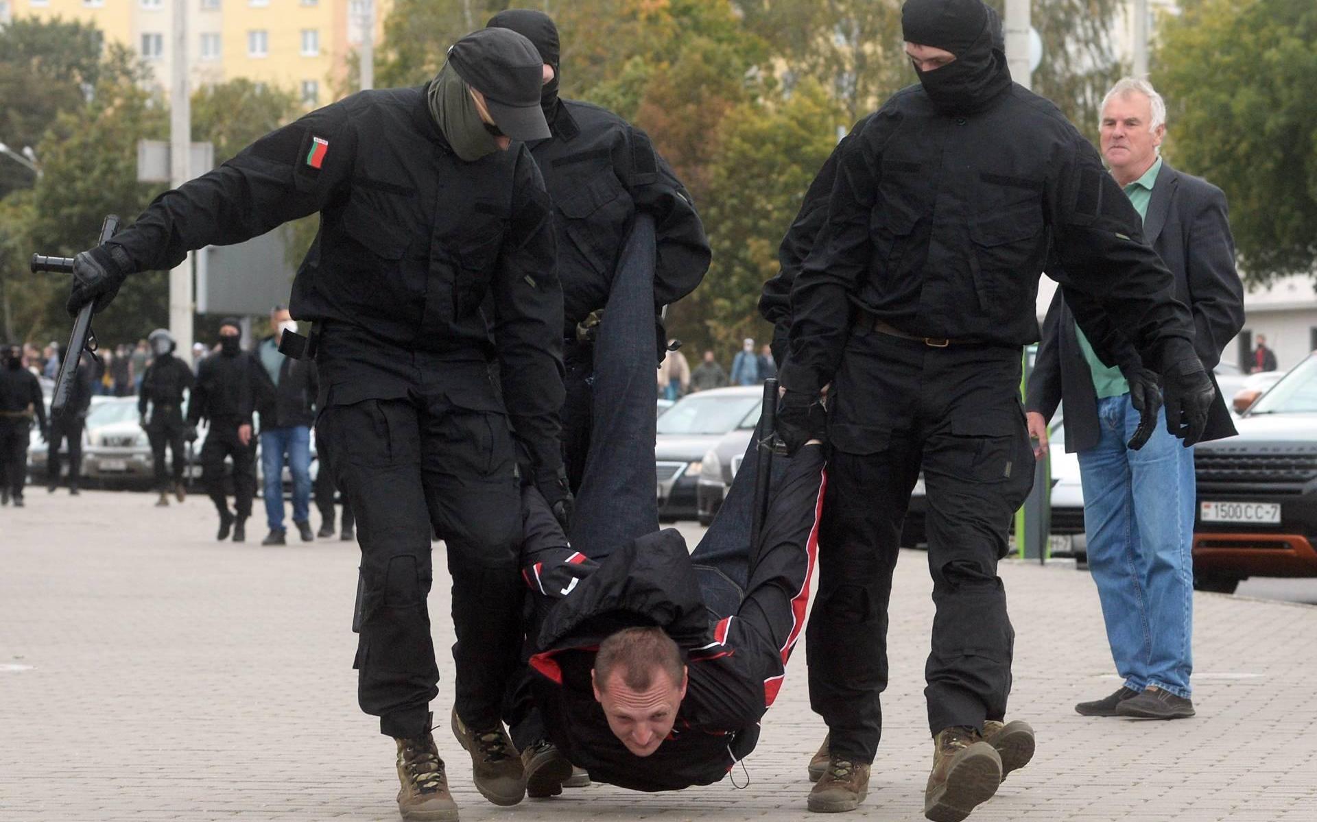 Arrestaties rond Wit-Russische mars voor ‘echte’ president