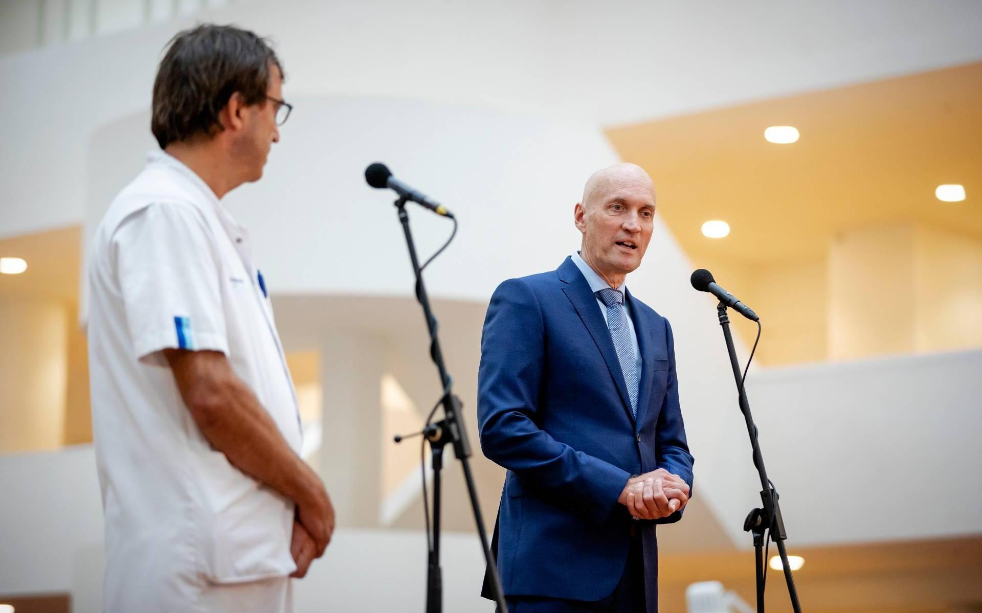 Kuipers: ziekenhuizen moeten vanaf dit weekeinde zorg afschalen