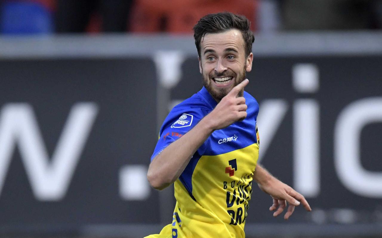 Michael Breij viert zijn goal. Michael Breij viert zijn goal.