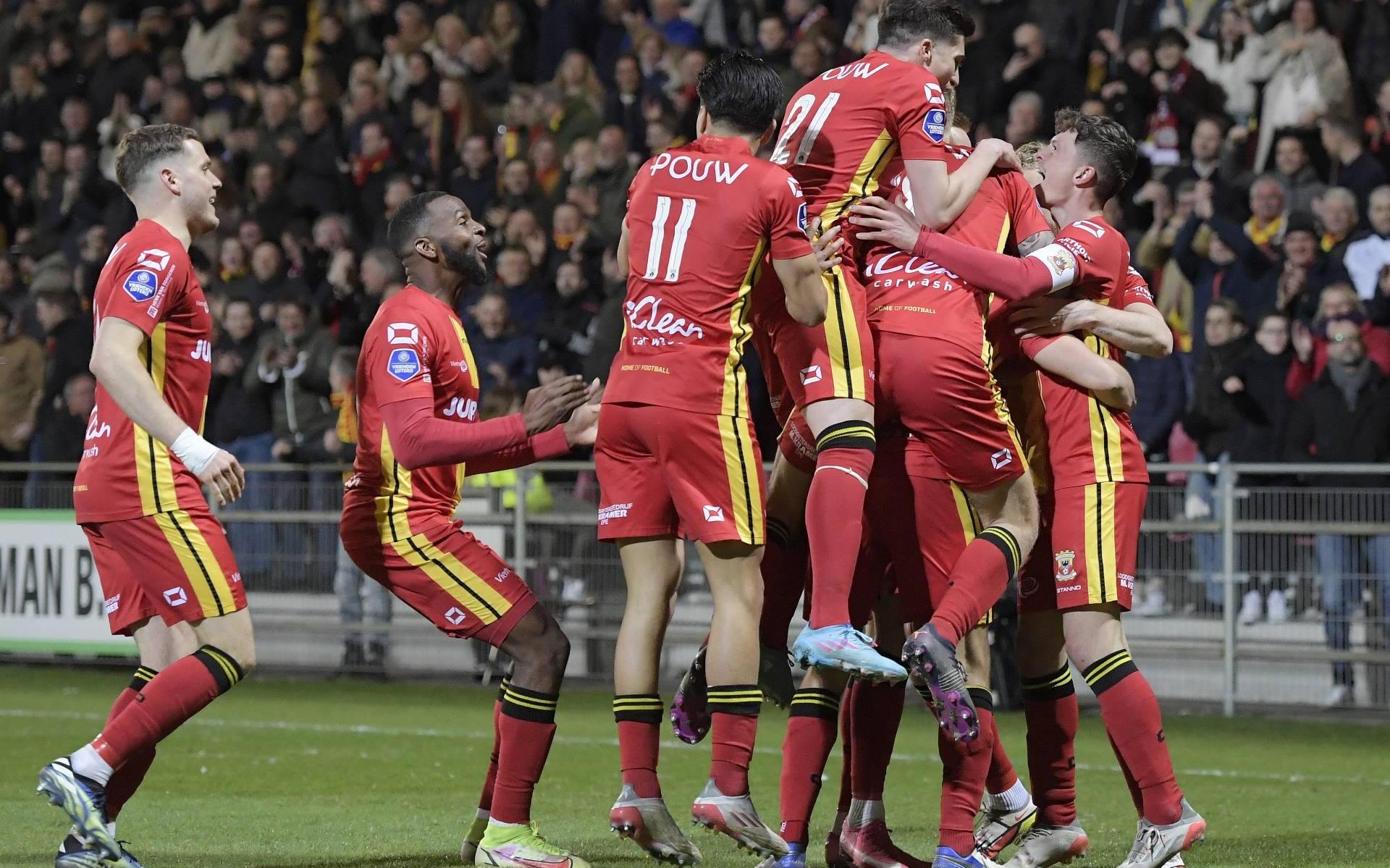 Go Ahead Eagles verslaat SC Cambuur in Adelaarshorst met 3-0 - Leeuwarder Courant