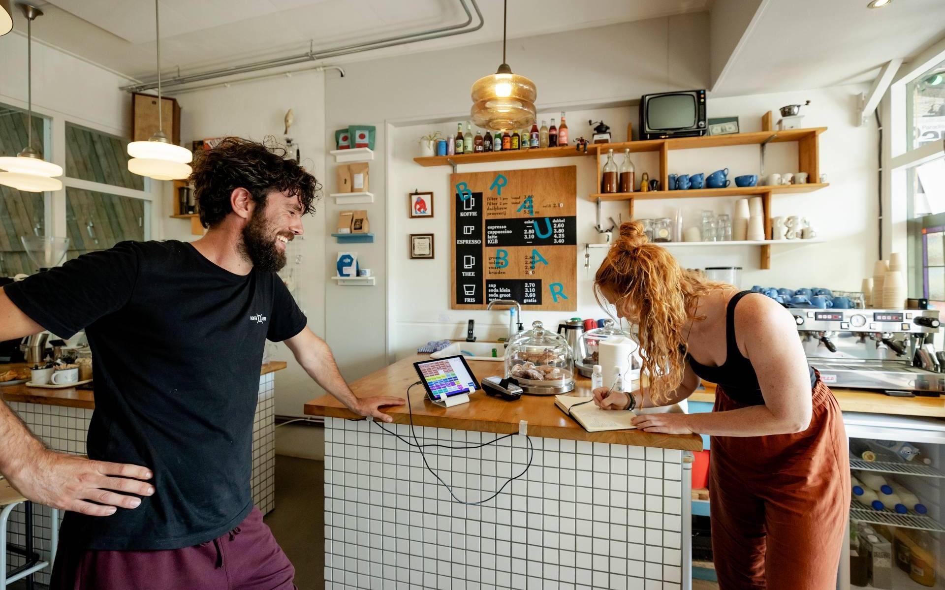 Horeca aan de slag met registreren, onduidelijkheid over privacy