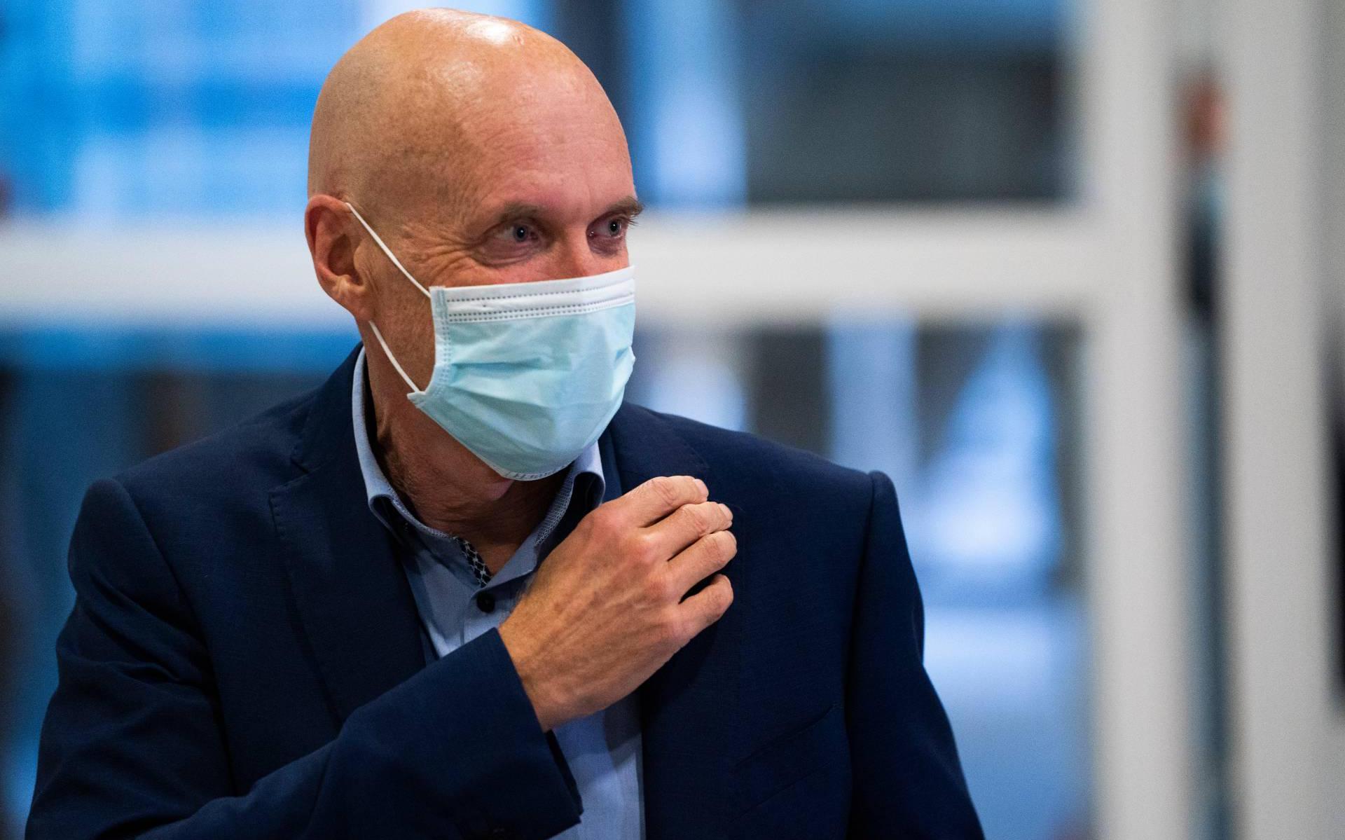 Ernst Kuipers praat Nederland bij over coronadrukte ziekenhuizen