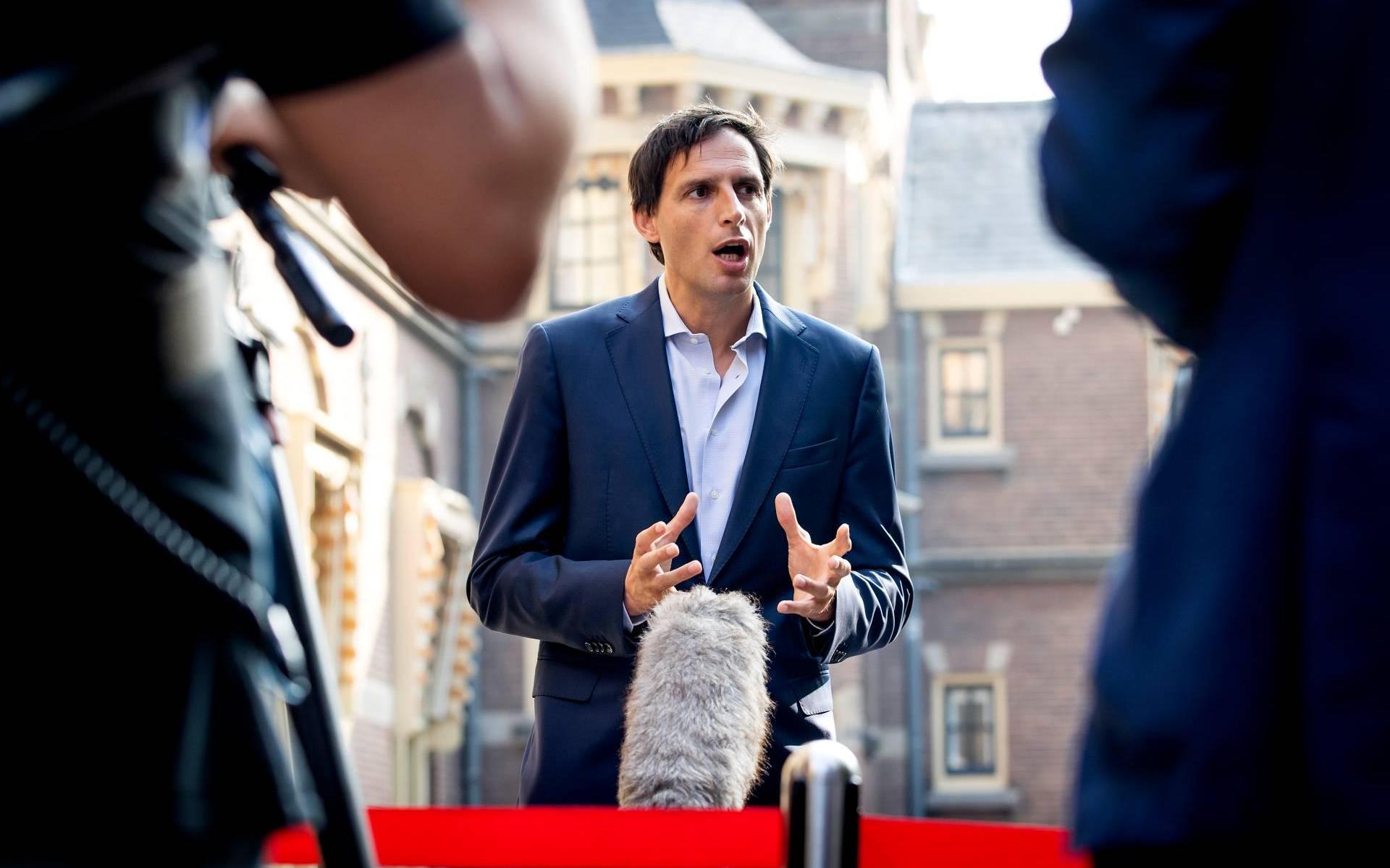 Hoekstra: enorme banenverlies komt niet als verrassing