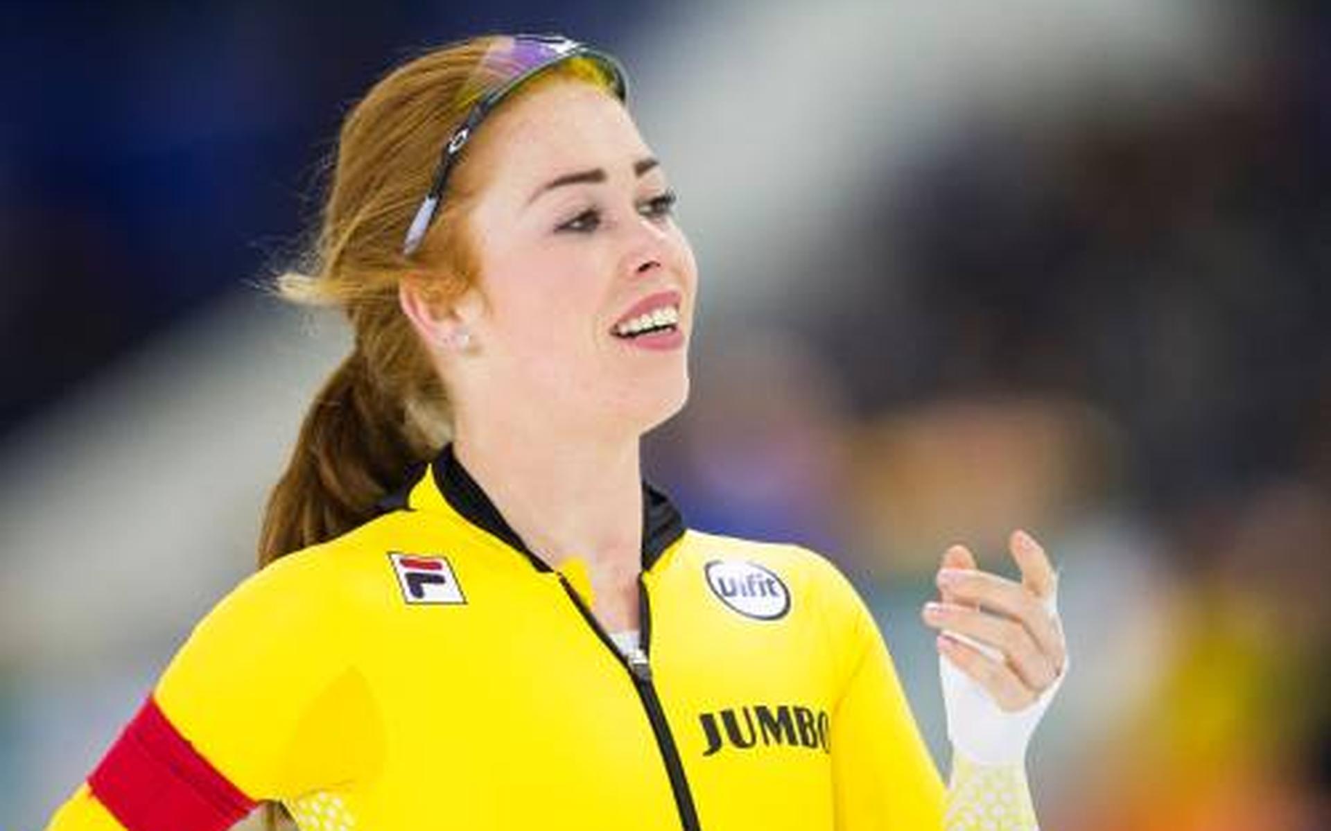 Antoinette de Jong ook op 3000 meter de beste - Leeuwarder Courant