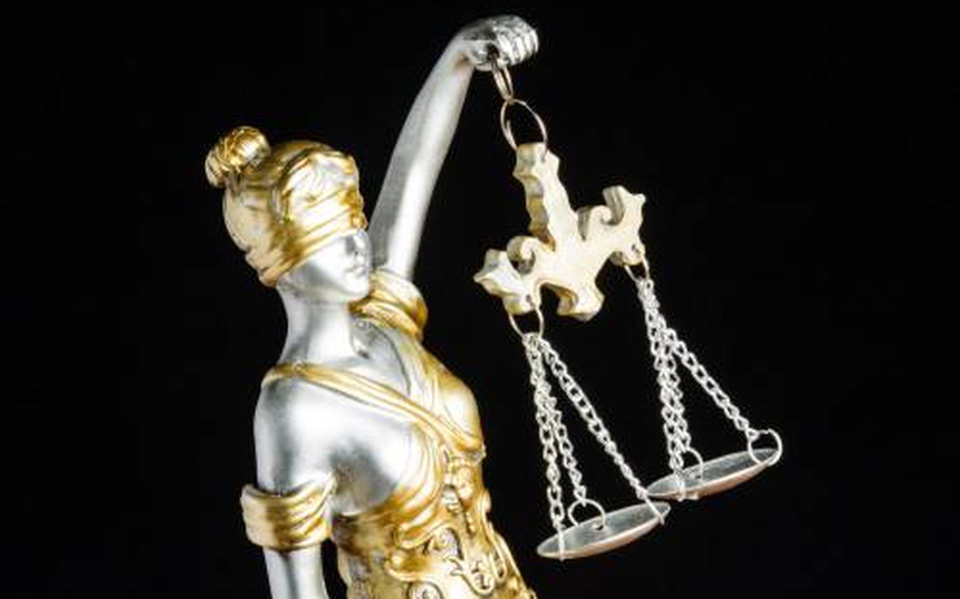 Vader en zoon uit Oentsjerk krijgen boete na mishandeling buurjongen - Leeuwarder Courant