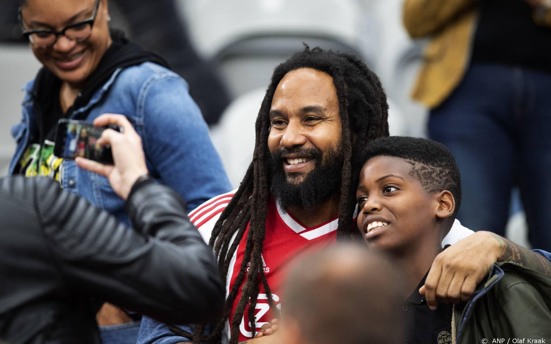 aardolie merk Kampioenschap Ajax eert Bob Marley met derde shirt - Leeuwarder Courant