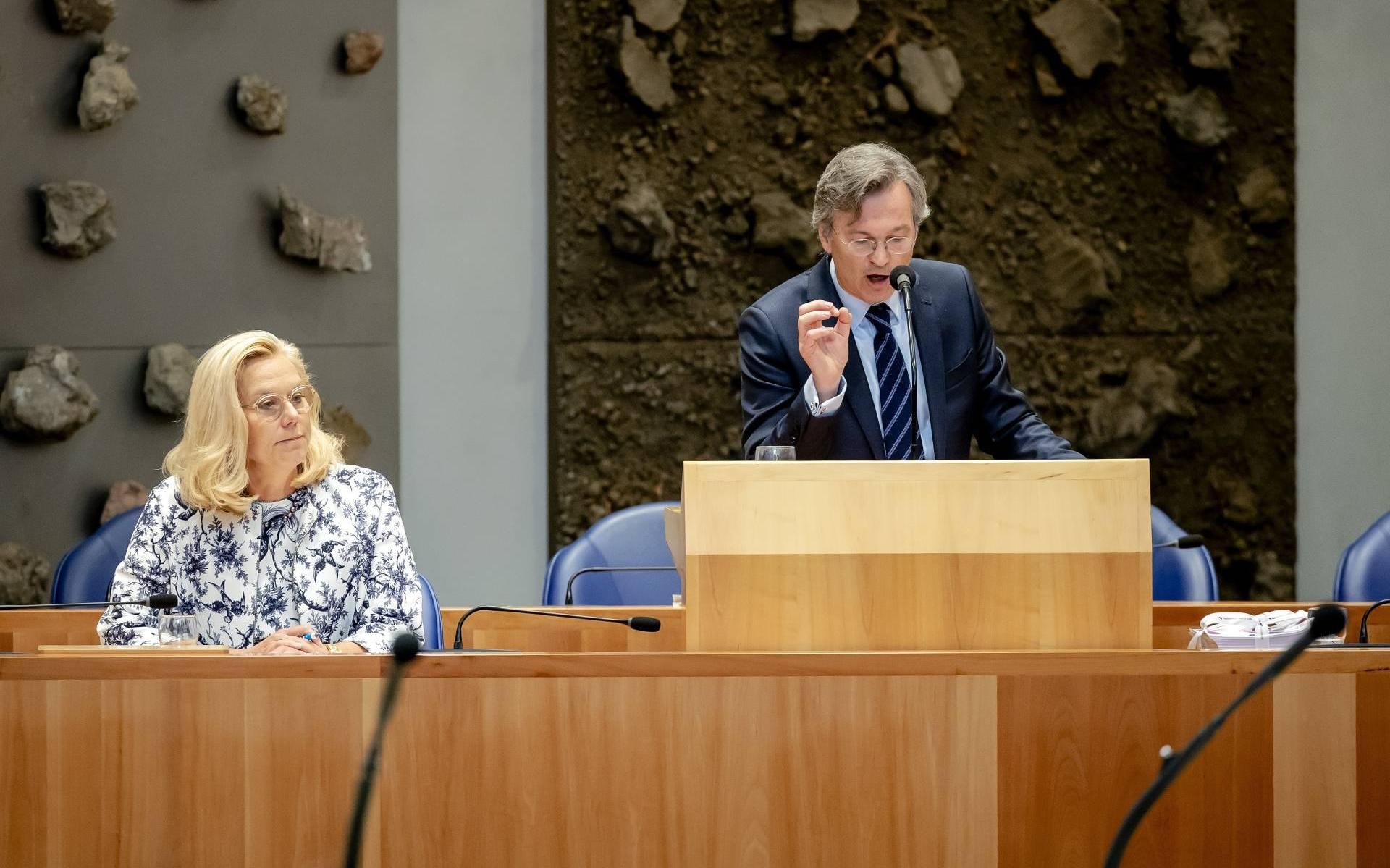 Rekenkamer vernietigend over miljardeninvestering onderwijs