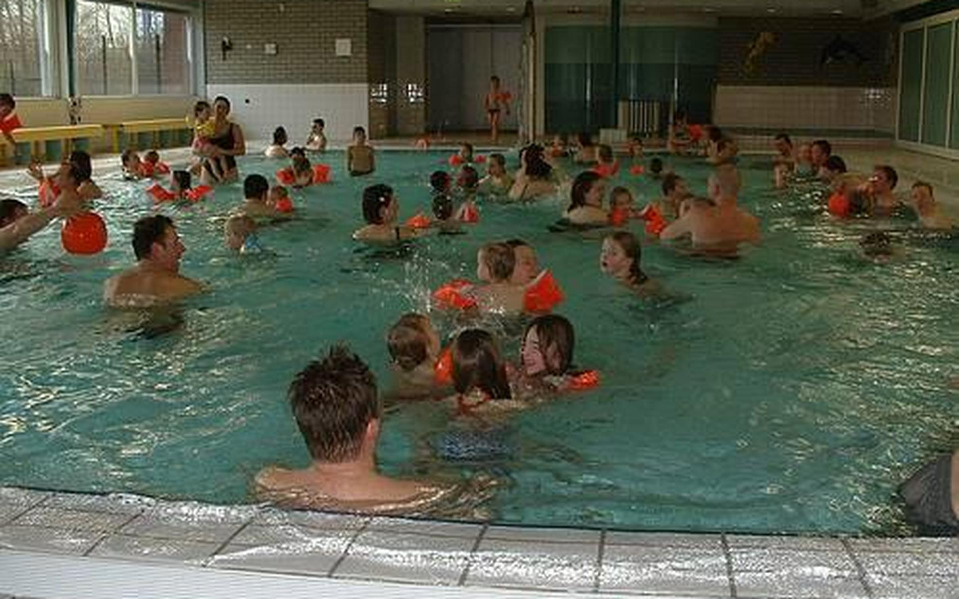 Sluiting dreigt voor zwembad Stiens