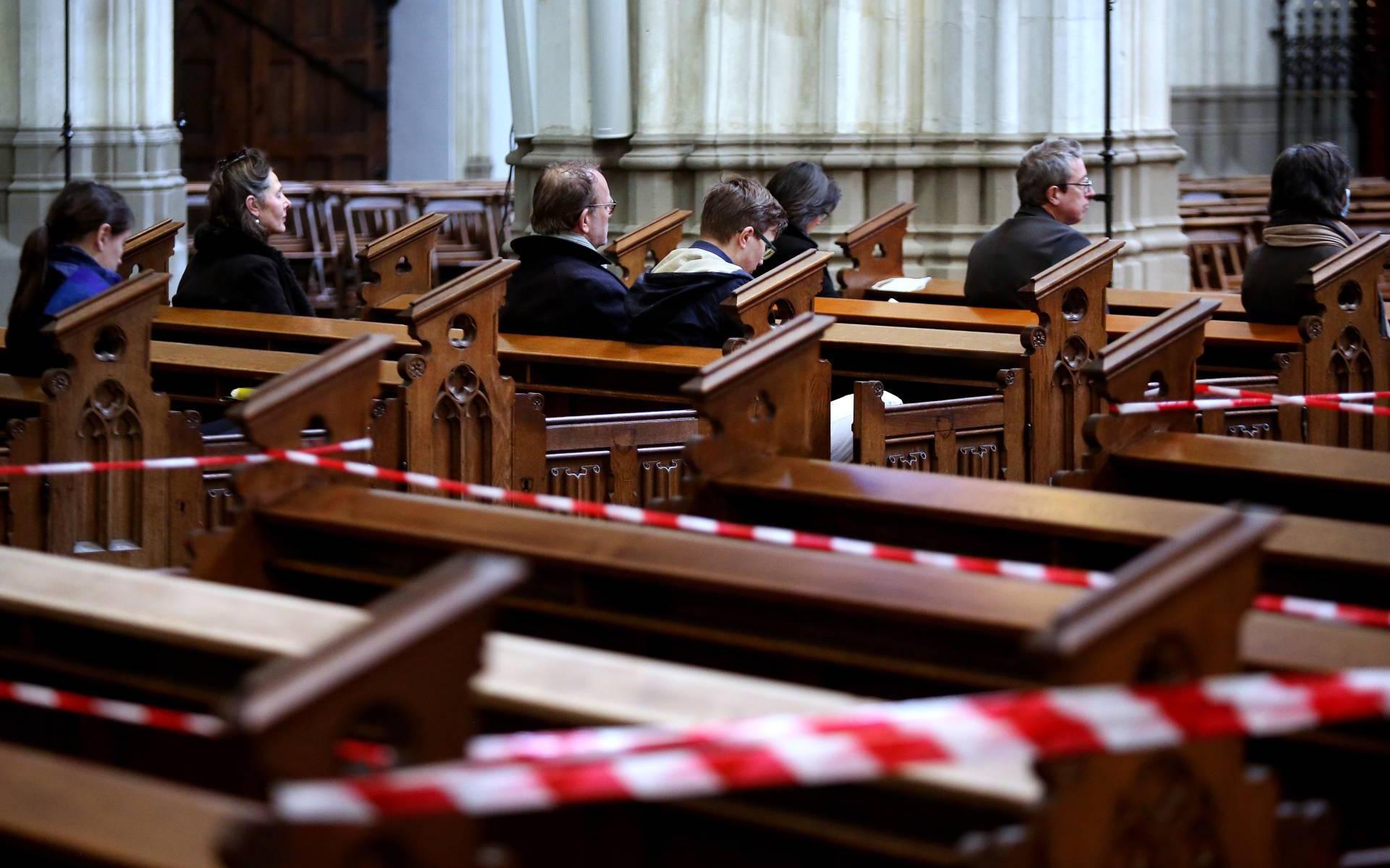 Bisschoppen dringen aan op maximaal 30 gelovigen bij diensten