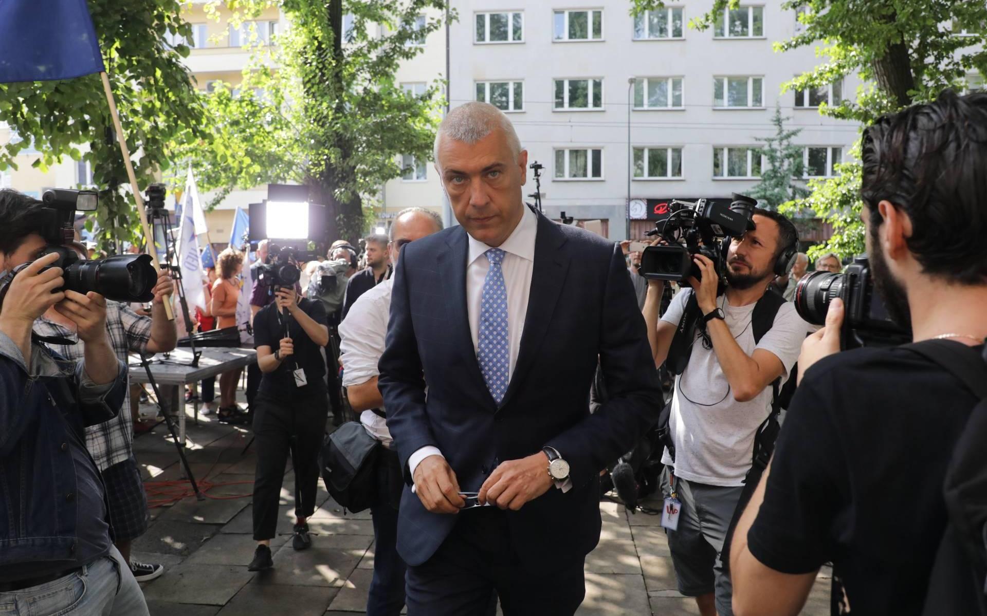 Poolse oud-vicepremier en topadvocaat opgepakt