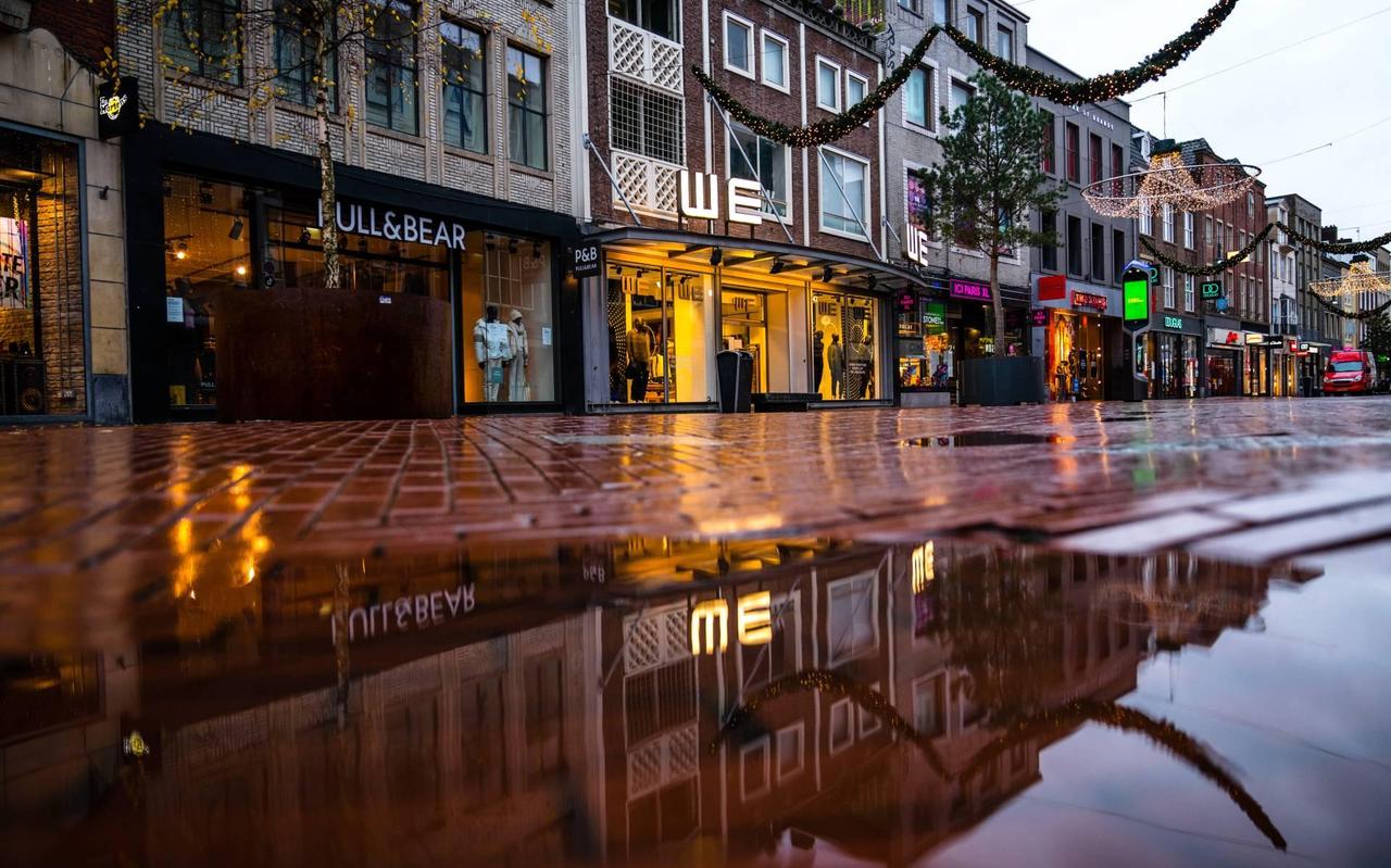 Kleding- en schoenwinkel juist nu sluiten is 'dramatisch' Kleding- en schoenwinkel juist nu sluiten is 'dramatisch'