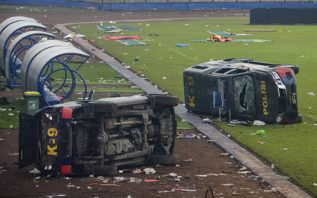 Dodental voetbalrellen stadion Oost-Java opgelopen tot zeker 174 Dodental voetbalrellen stadion Oost-Java opgelopen tot zeker 174