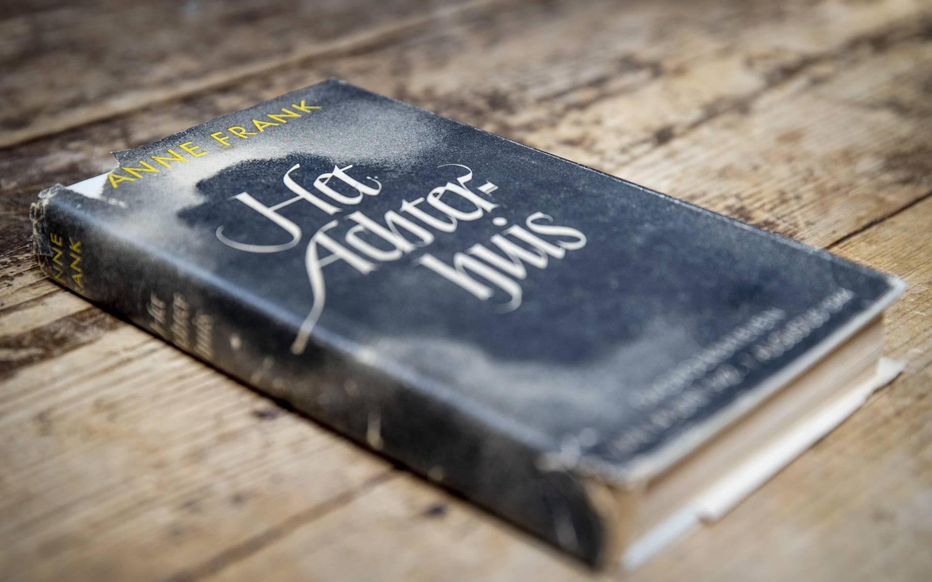 Zeldzame eerste druk oorlogsdagboek van Anne Frank geveild - Leeuwarder