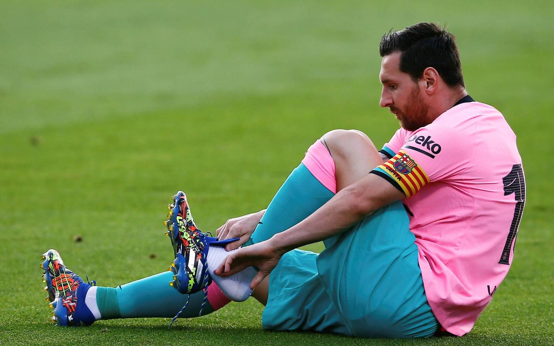 Messi laakt Barcelona voor afdanken Suárez