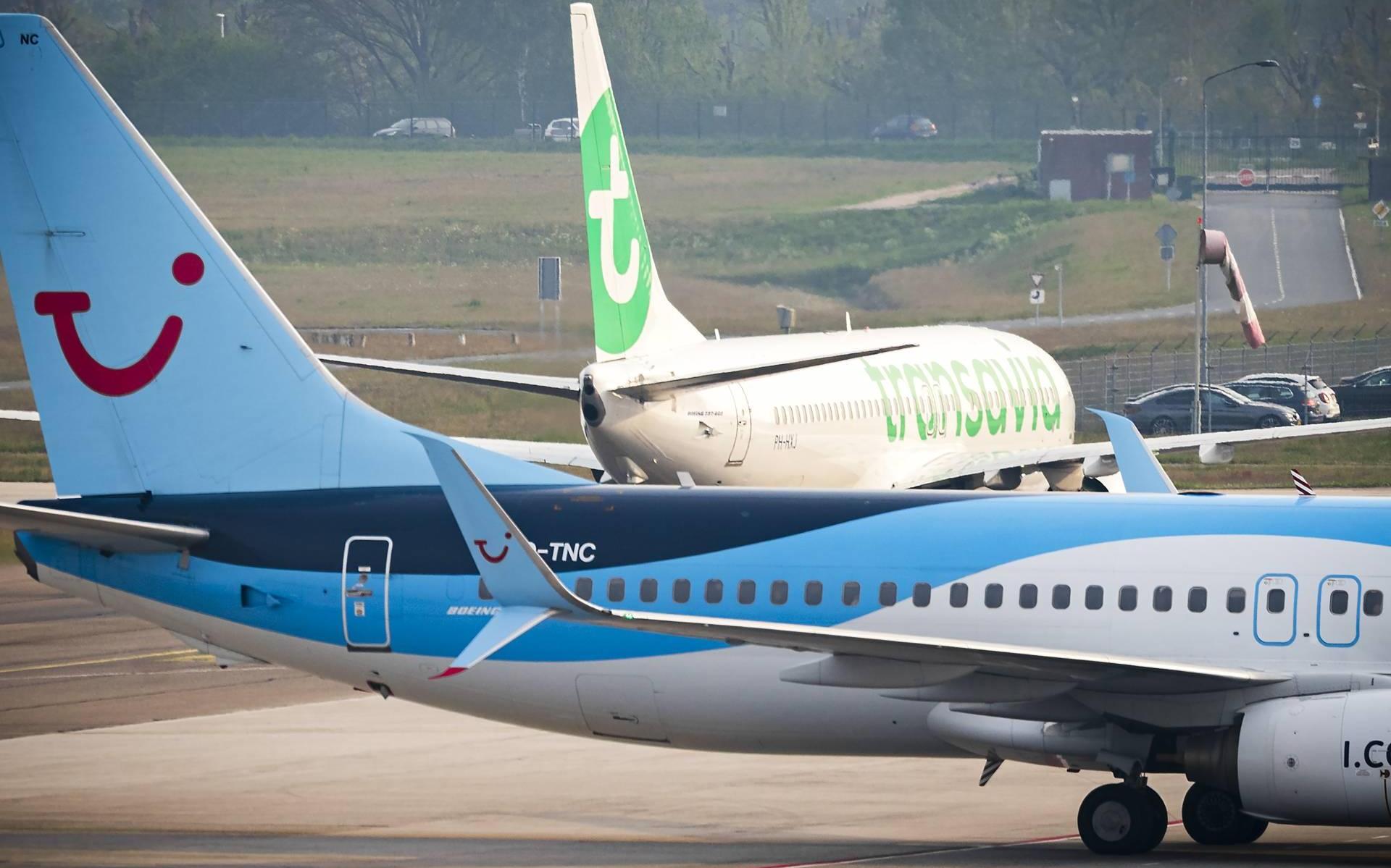 Gestrande TUI-reizigers Boekarest zondag terug naar huis - Leeuwarder