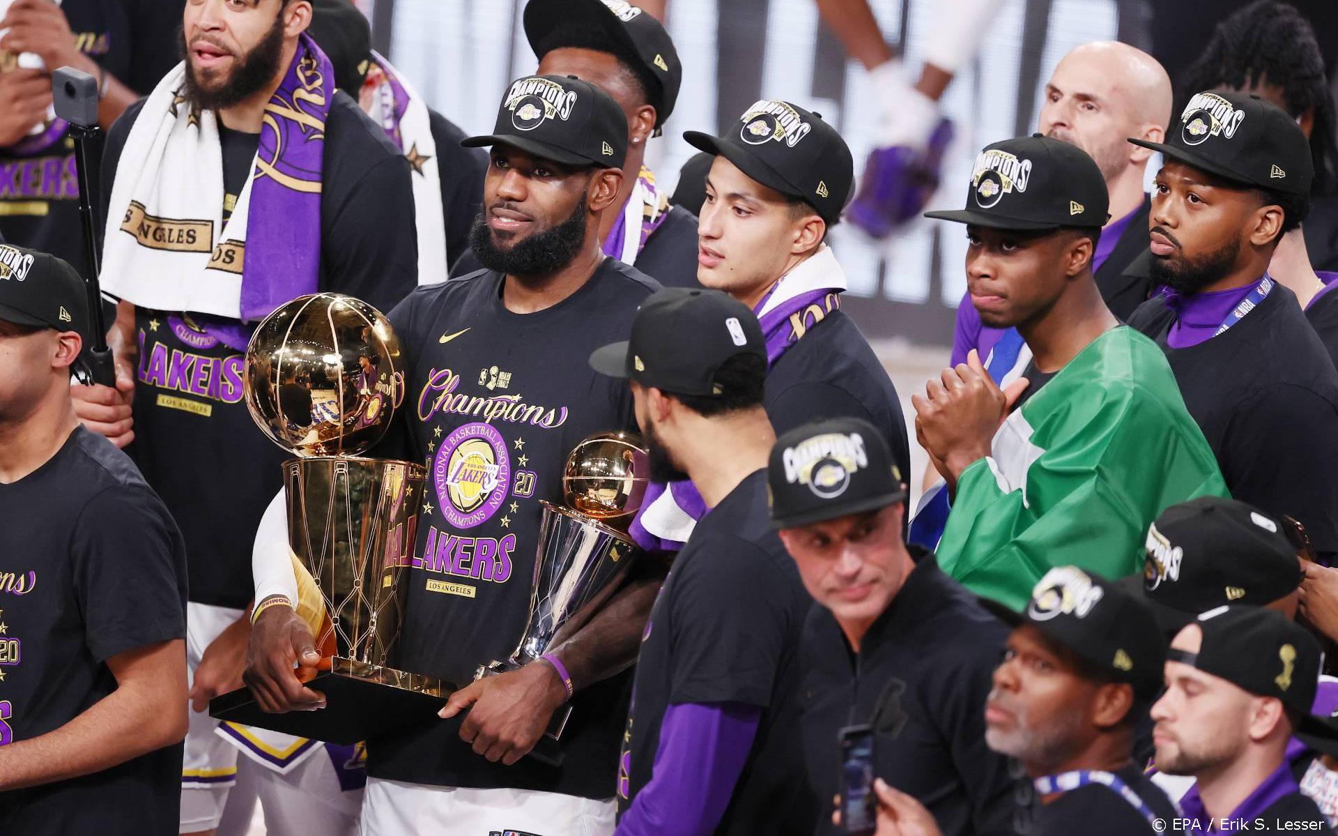 Los Angeles Lakers dragen NBA-titel op aan overleden Kobe Bryant