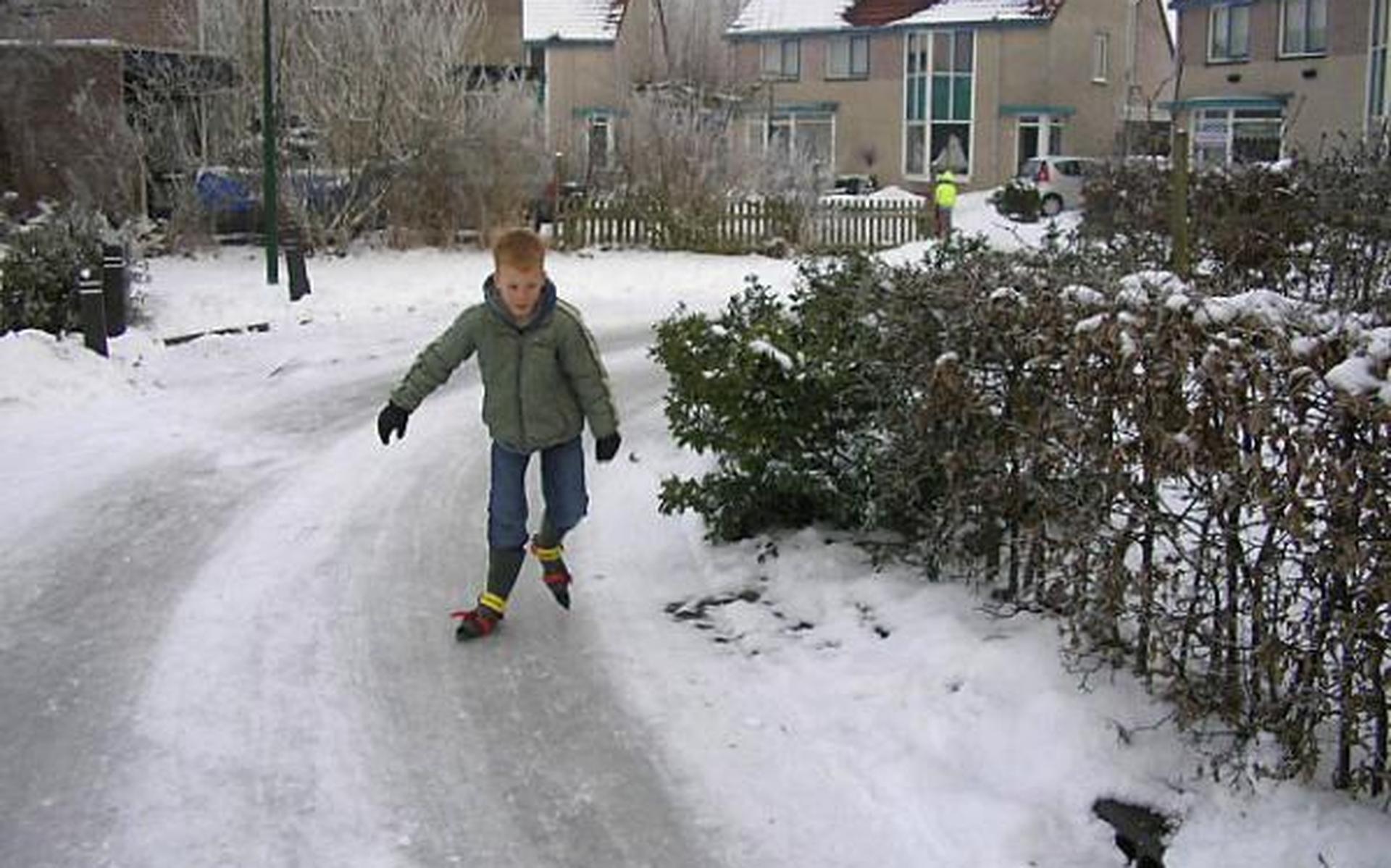 Jelle schaatst door Reduzum